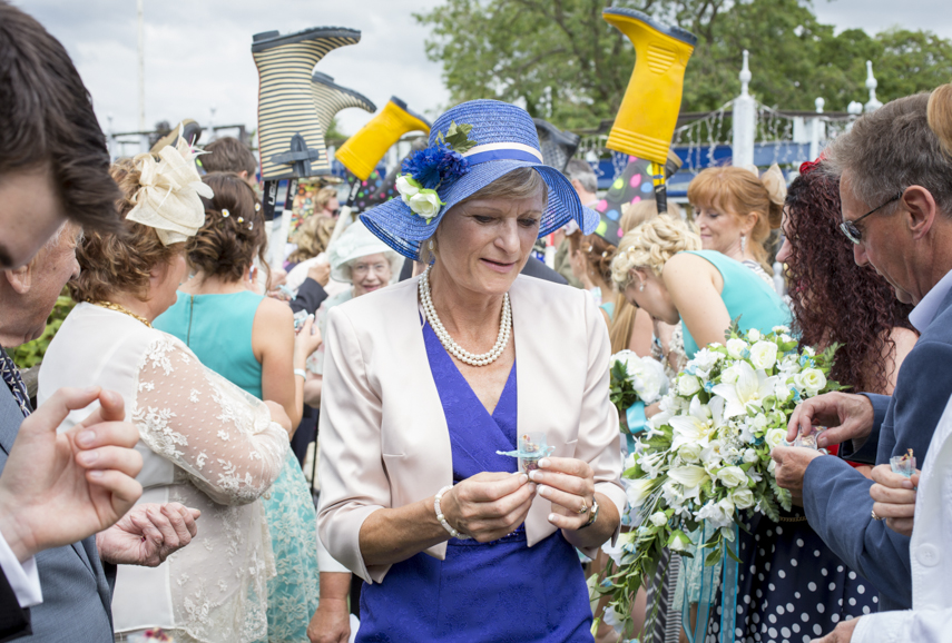 London wedding photographer for wedding on barge on Thames